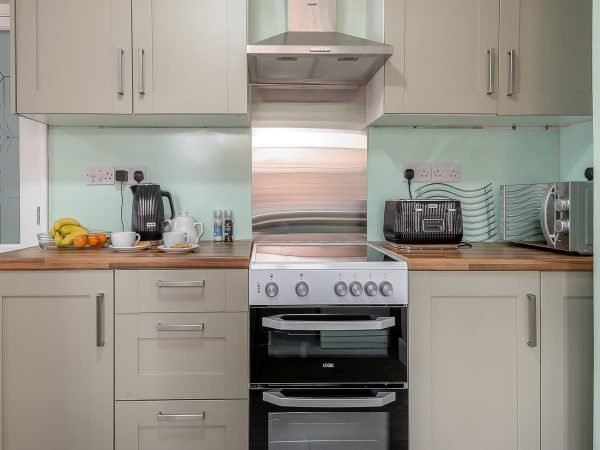 Sandy Loge Kitchen Diner2